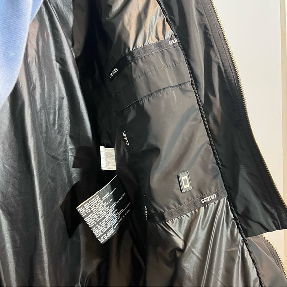 Winter jacket with fur hood - Picture 5 of 10